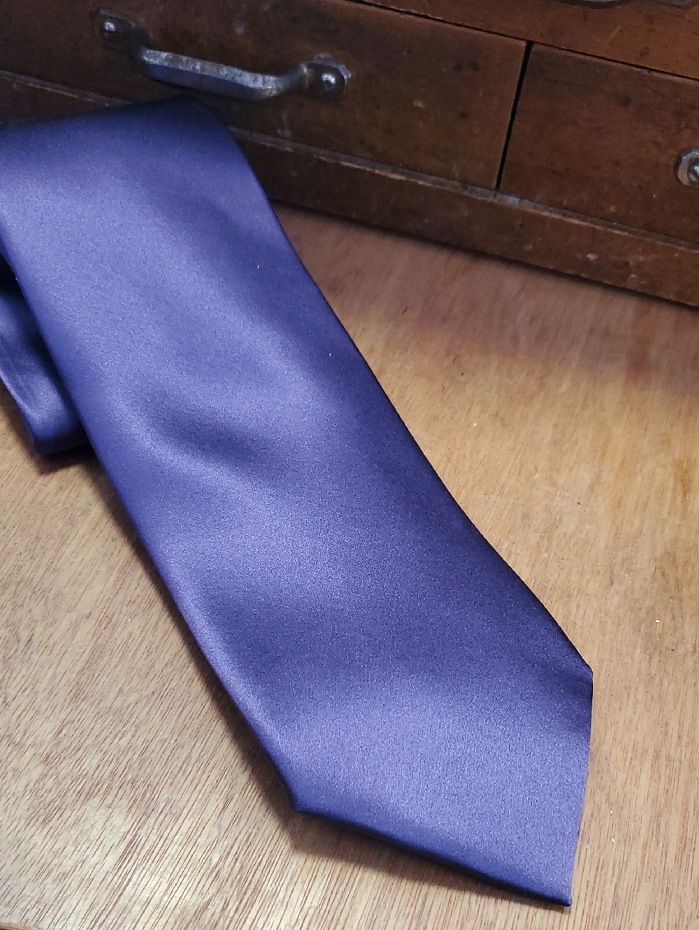 Classic Geoffrey Beene Men's Solid Purple Tie - D